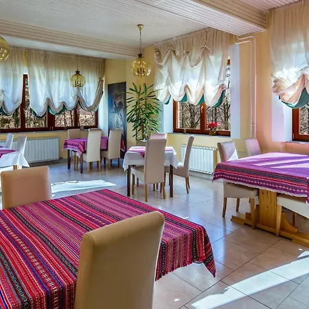 Hunters Pansion Szálloda 3*